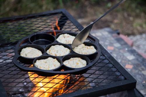 sumber : http://jalan2.com/forum/topic/16556-kumpulan-resep-praktis-untuk-dimasak-saat-camping/