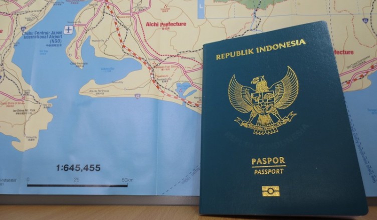  Perbedaan  E Paspor dan  Paspor Biasa  Bromo Travelindo